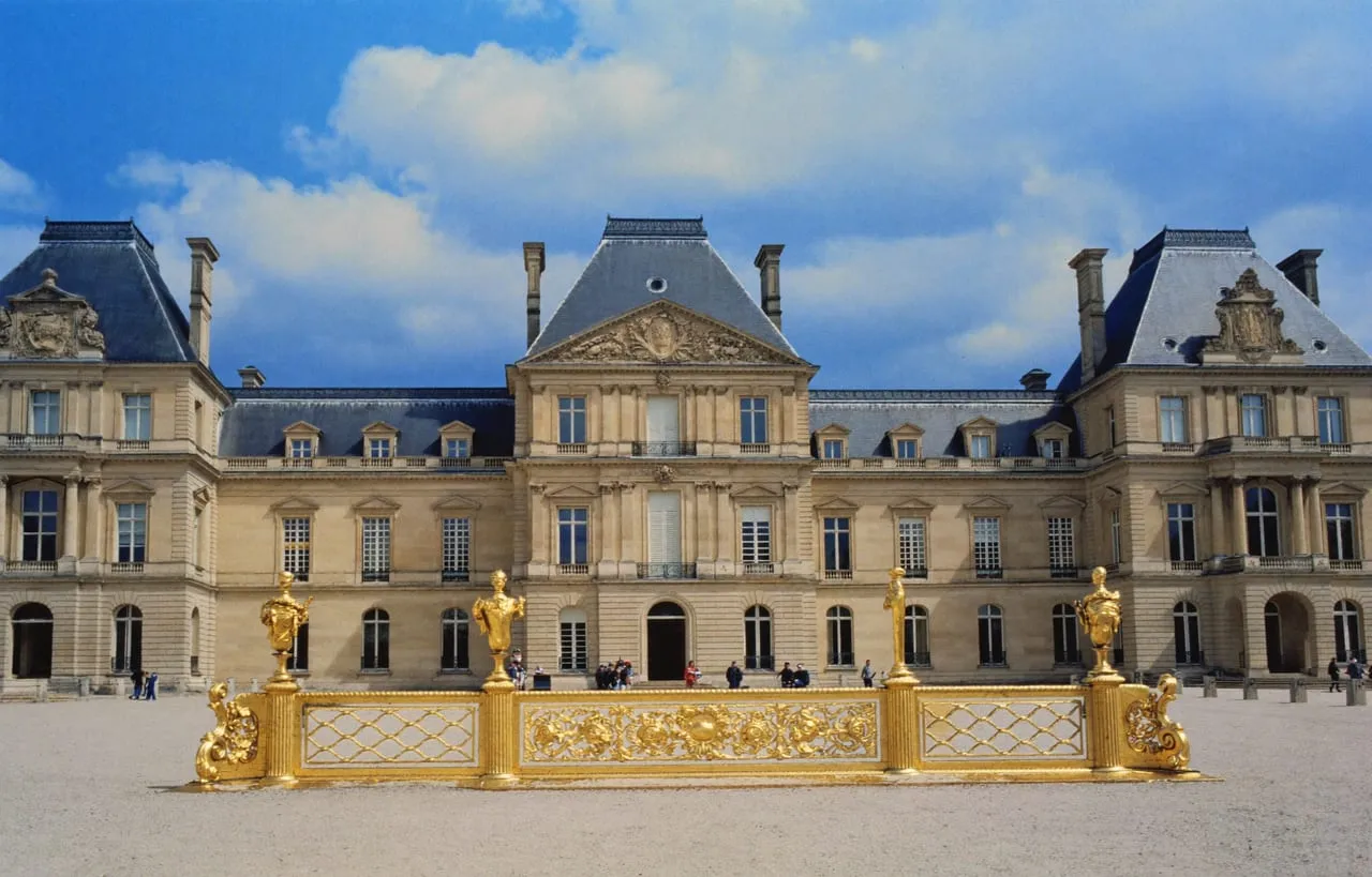 Le château de Versailles et sa grille royale
